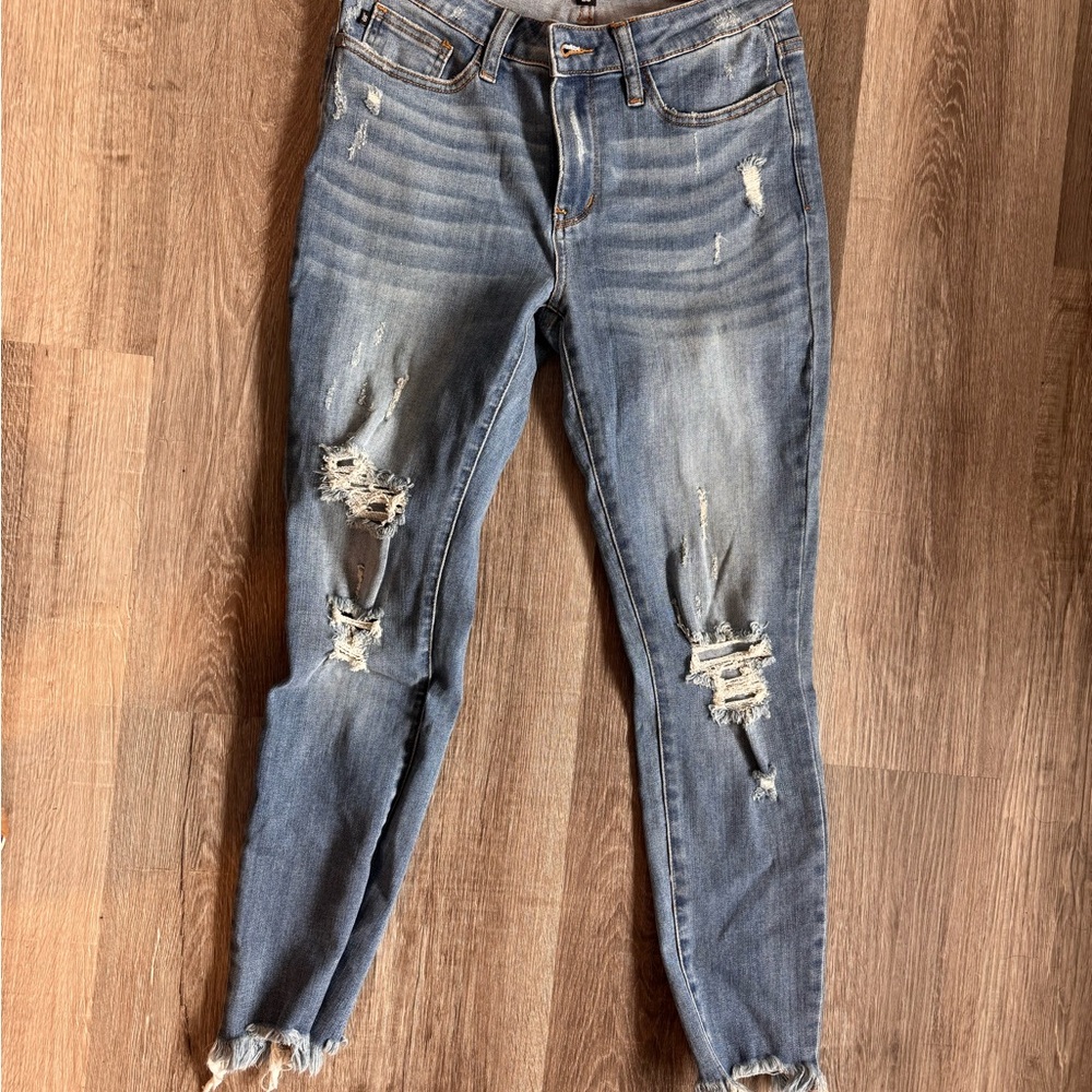 Judy Blue Ripped Skinny Jeans in Classic Blue